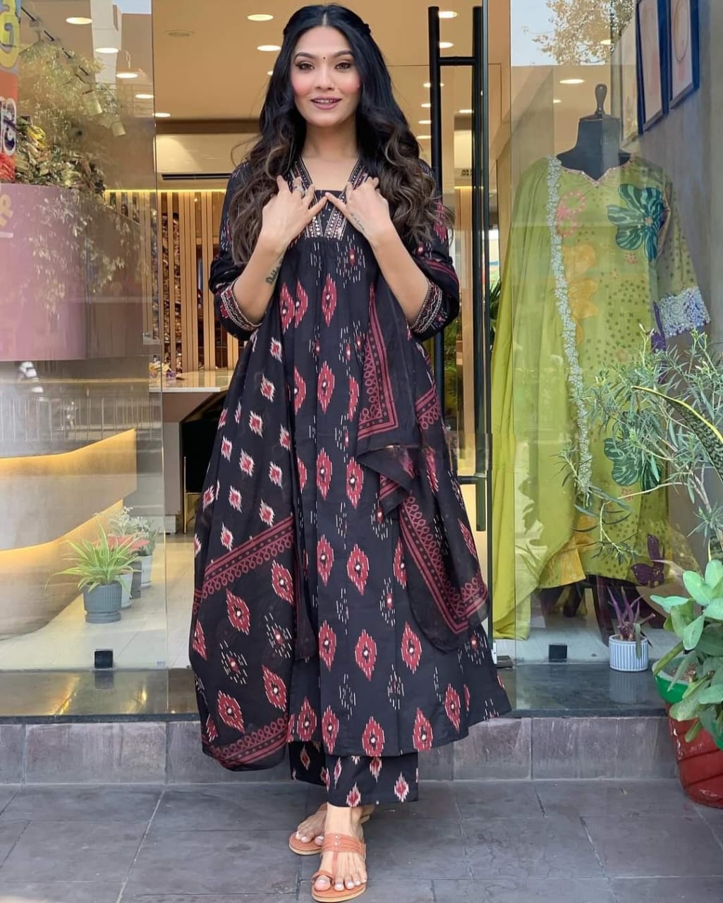 Kalaai Designer Printed Cotton Bland Kurti With Bottom Dupatta Suppliers In India
